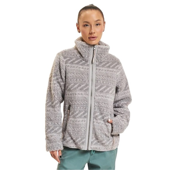 PATAGONIA Divided Sky Zip-Up Jacket in Bergy Bits in Salt Grey - Picture 15 of 15